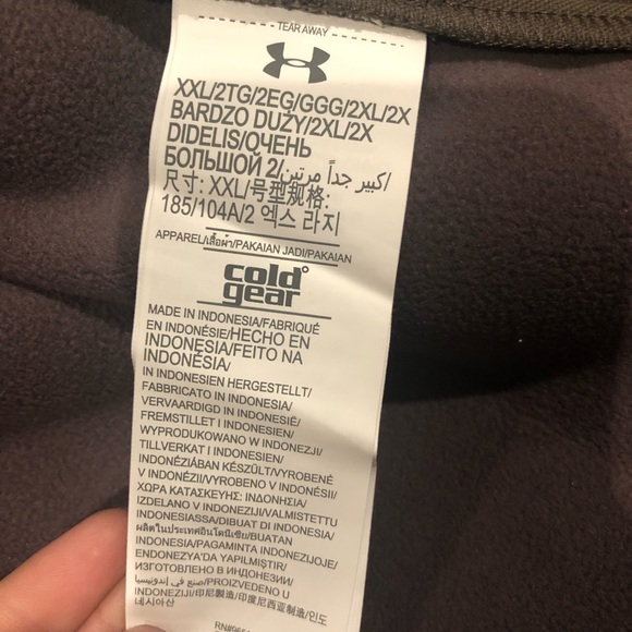 Under Armour real tree hunting jacket - Picture 4 of 4